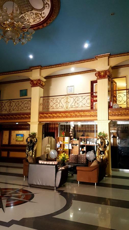 Gardensuite Hotel Anunas ภายนอก รูปภาพ