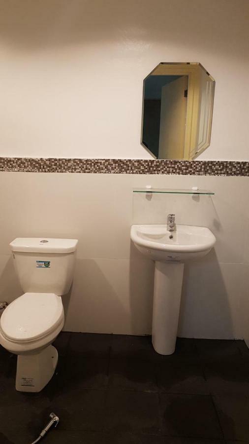 Gardensuite Hotel Anunas ภายนอก รูปภาพ